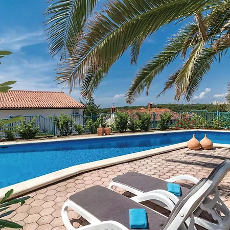 Cozy In With Wifi 普拉