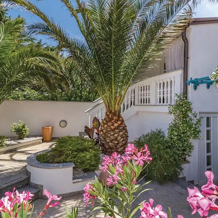 Cozy Apartment In Pula With Wifi * Pula