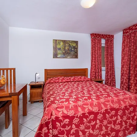 Cozy Apartment In Pula With Wifi * Pula