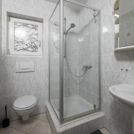 Cozy Apartment In Pula With Wifi Apartman *