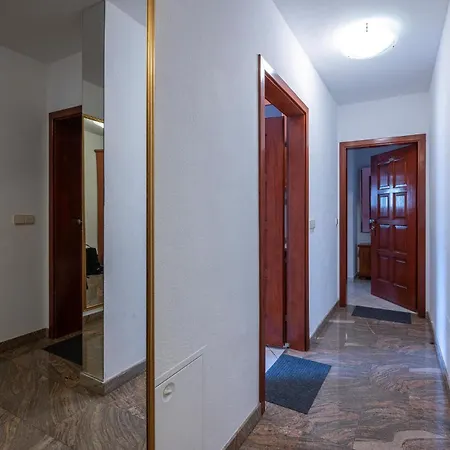 Cozy Apartment In Pula With Wifi Pula