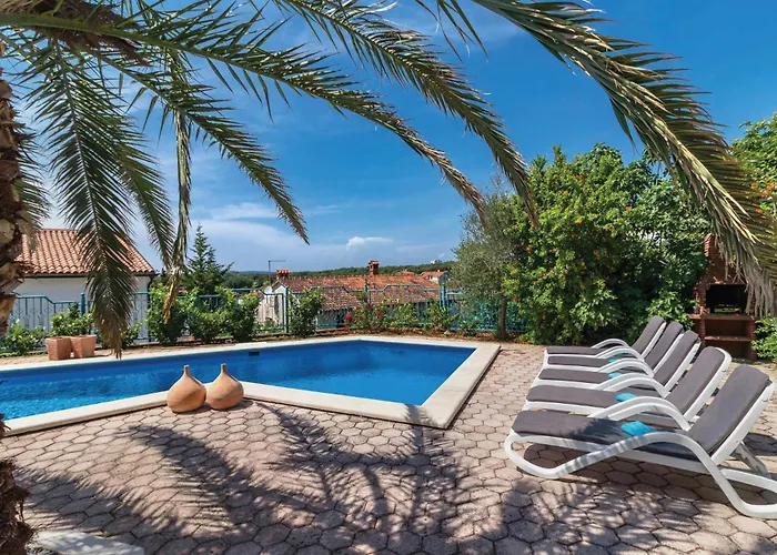 Cozy Apartment In Pula With Wifi Апартаменты