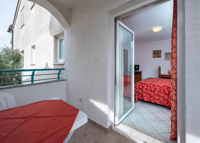 Апартаменты Cozy Apartment In Pula With Wifi *