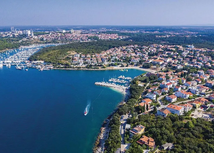 Cozy Apartment In Pula With Wifi * Пула