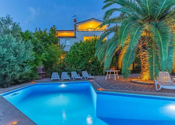 Cozy Apartment In Pula With Wifi