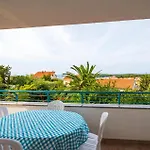 Stunning In With Wifi Appartamento Pola