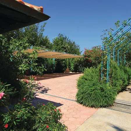 Stunning In With Wifi Appartamento Pola