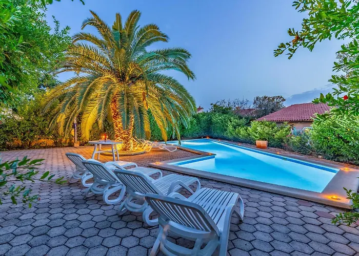 Cozy Apartment In Pula With Wifi