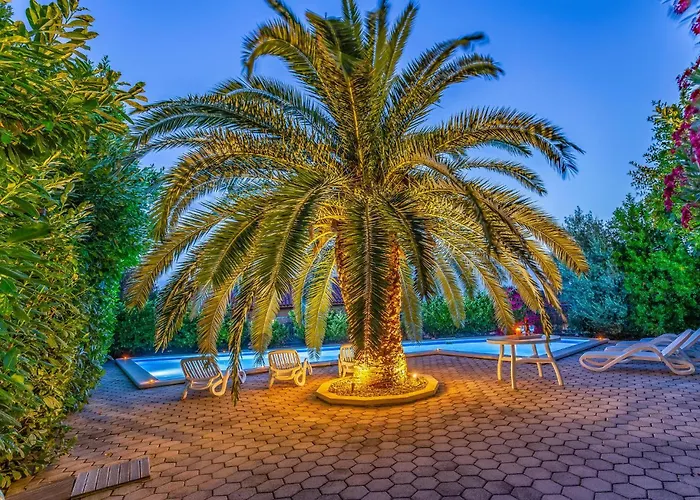 Cozy Apartment In Pula With Wifi Pula