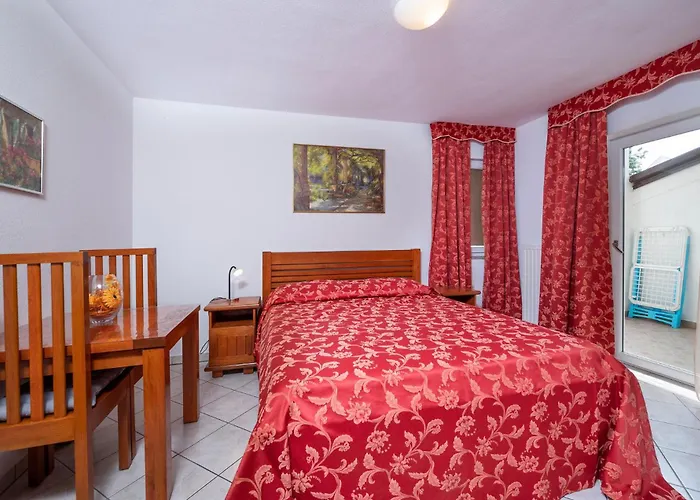 Cozy Apartment In Pula With Wifi * Pula