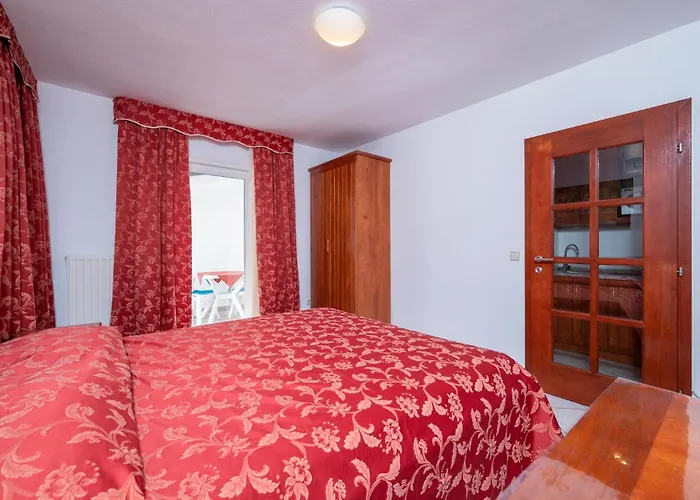 Apartment Cozy Apartment In Pula With Wifi